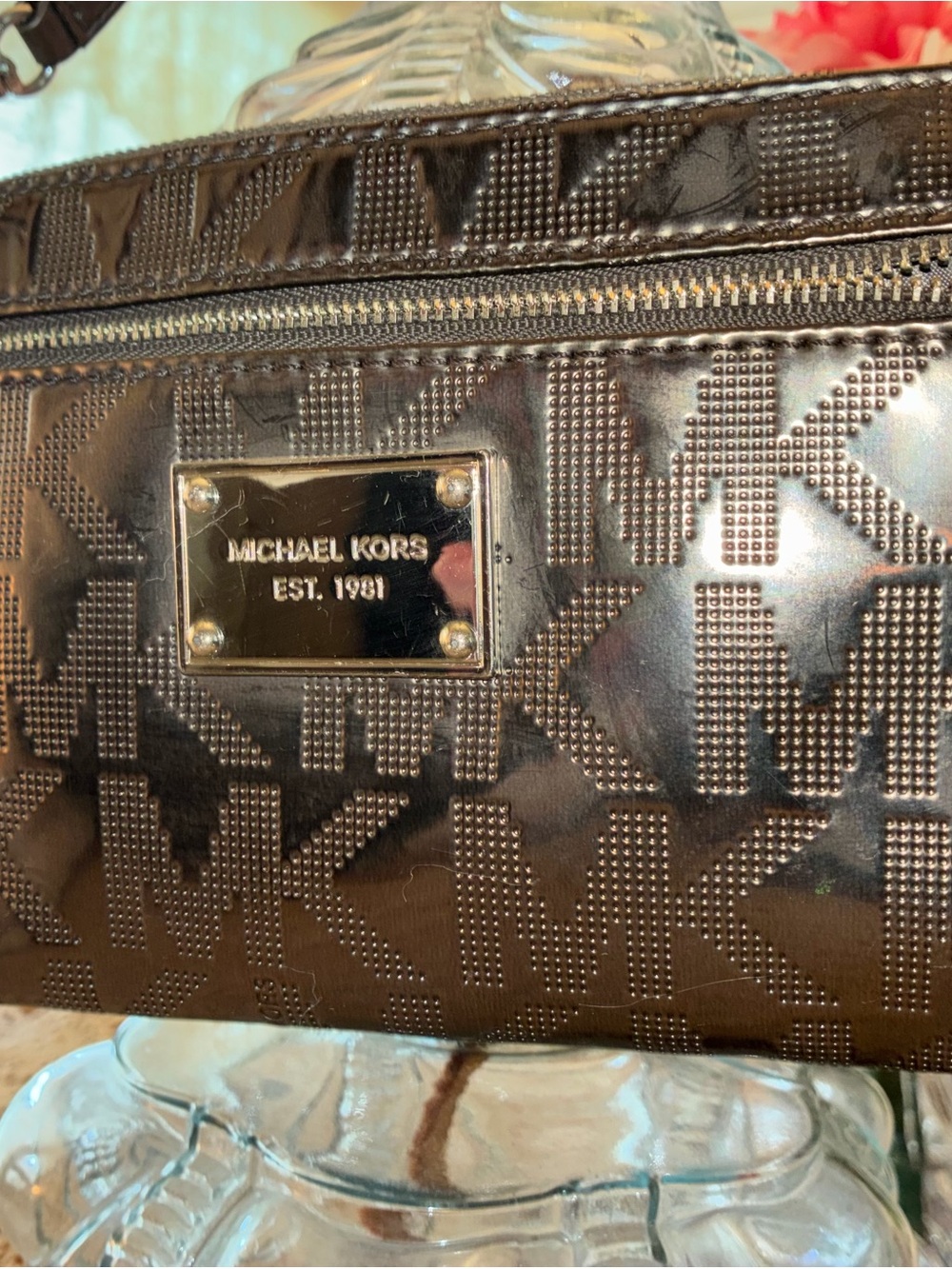 Michael Kors Jet Set Metallic Pewter MK Logo Mini Wristlet - Picture 13 of 14